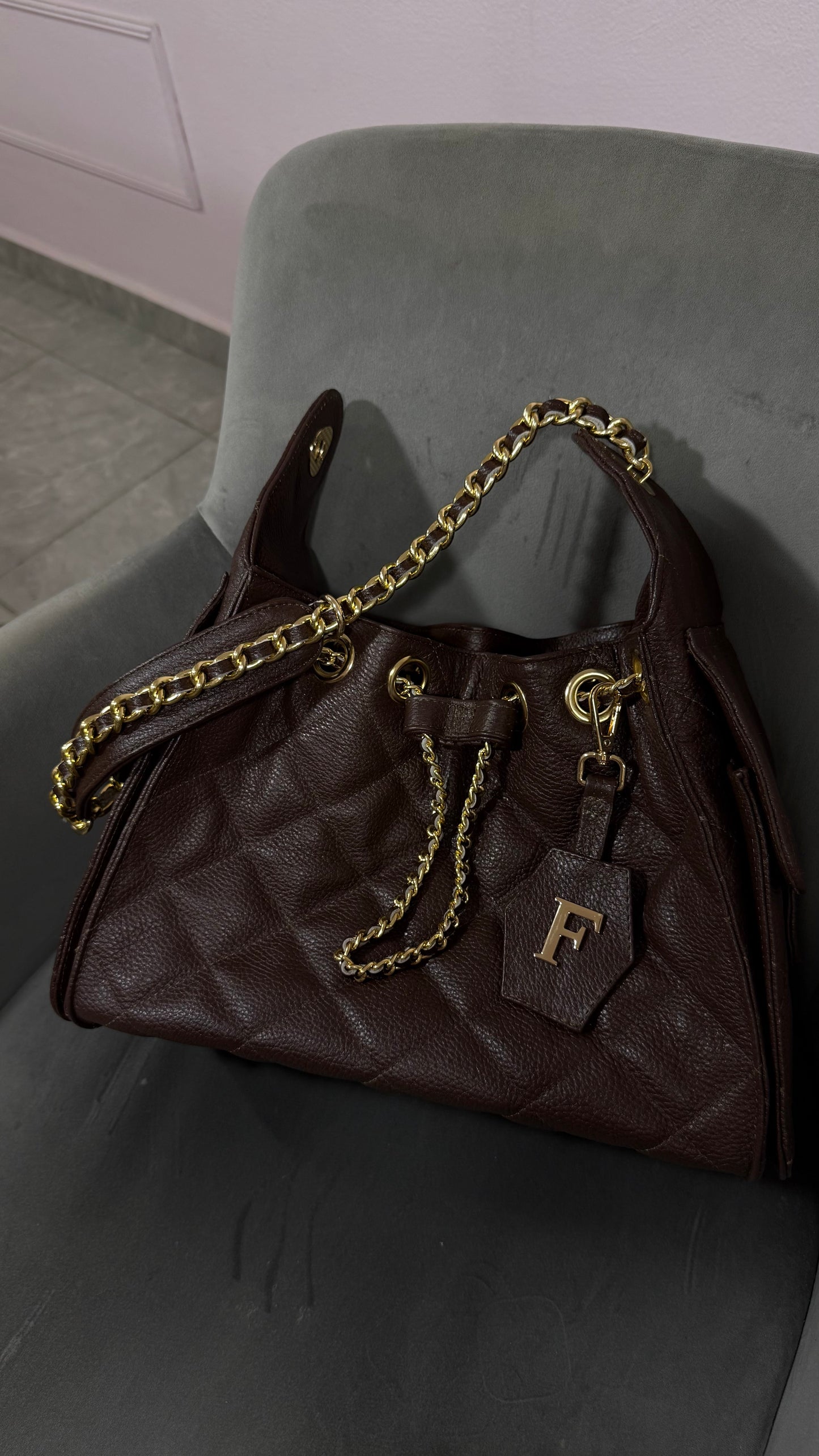 BOLSO CHARLOTTE EN PIEL BOVINA - TAMAÑO CHICO